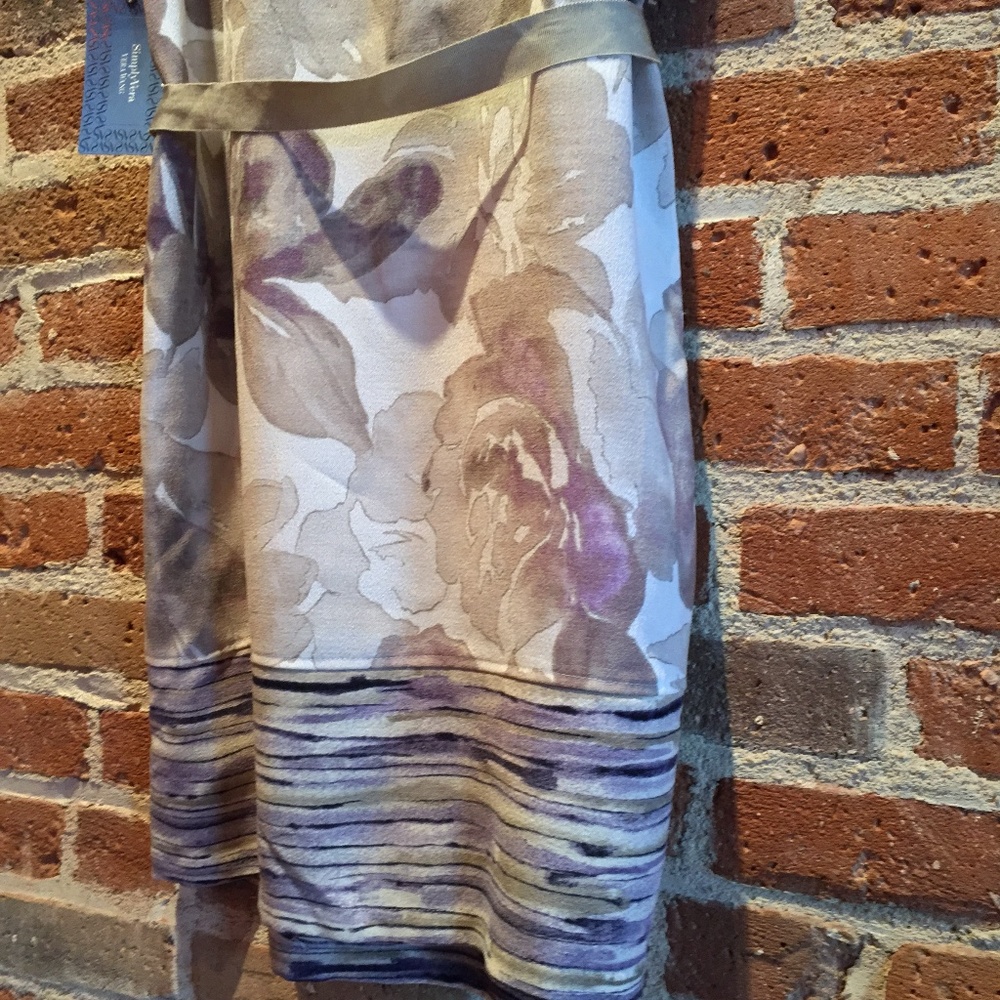 *sold* SIMPLY VERA Gray Forever Floral Dress NWT - Picture 6 of 8